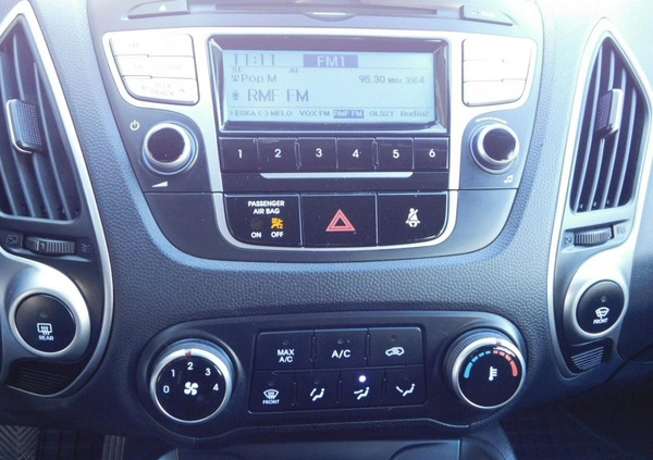 Hyundai ix35 cena 28900 przebieg: 279000, rok produkcji 2011 z Olsztyn małe 211